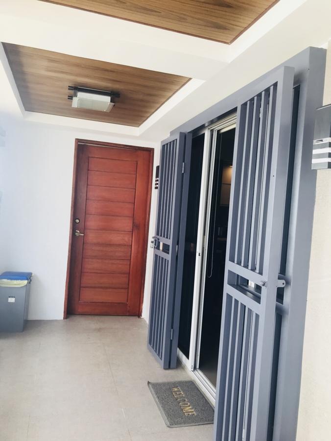 Hillary Timog Park Homes Angeles Bagian luar foto
