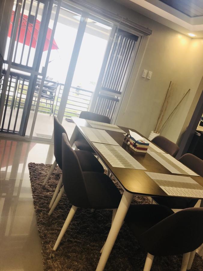 Hillary Timog Park Homes Angeles Bagian luar foto