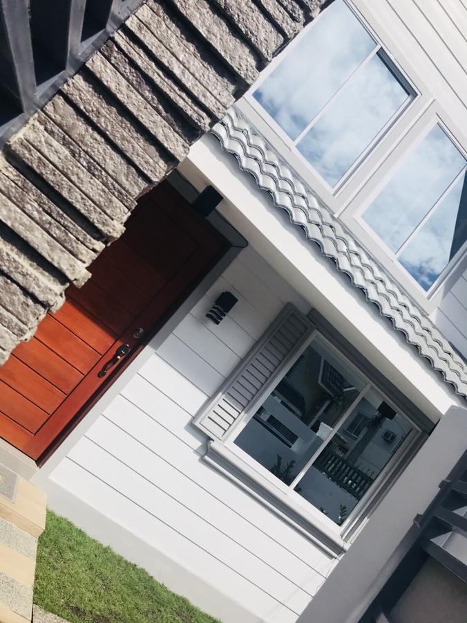 Hillary Timog Park Homes Angeles Bagian luar foto