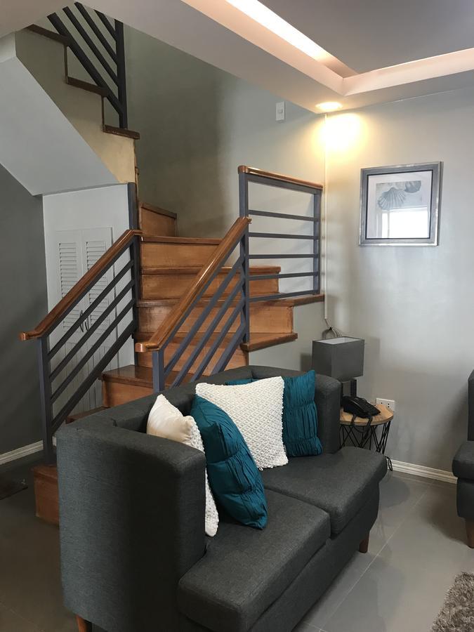 Hillary Timog Park Homes Angeles Bagian luar foto