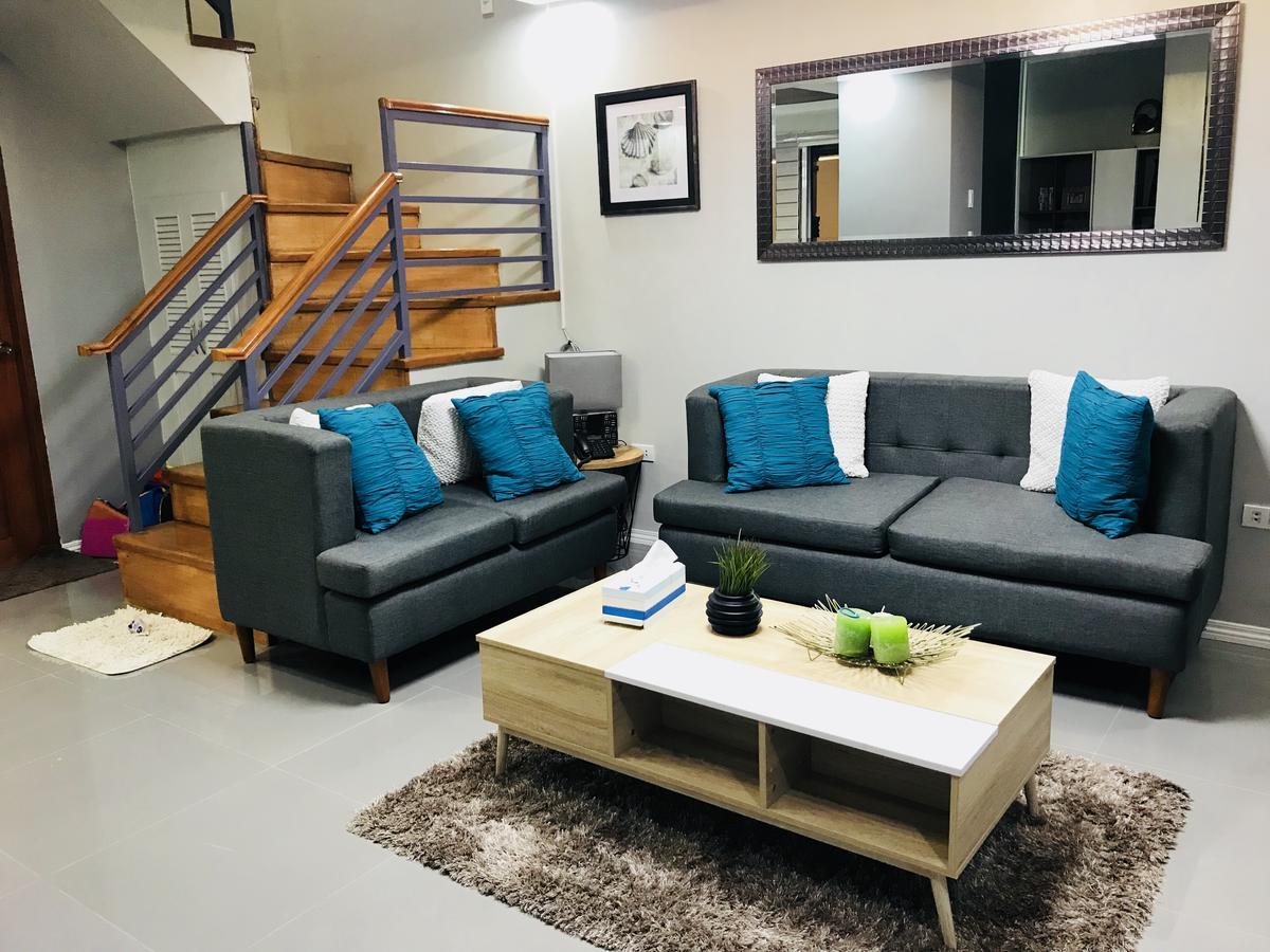 Hillary Timog Park Homes Angeles Bagian luar foto