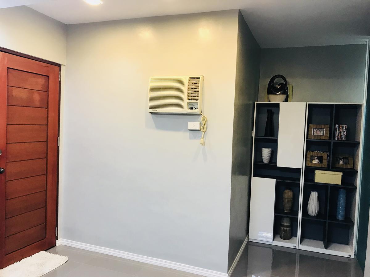 Hillary Timog Park Homes Angeles Bagian luar foto